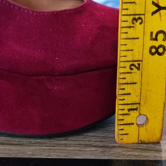 JustFab wedge burgundy suede size 7 - Picture 7 of 8